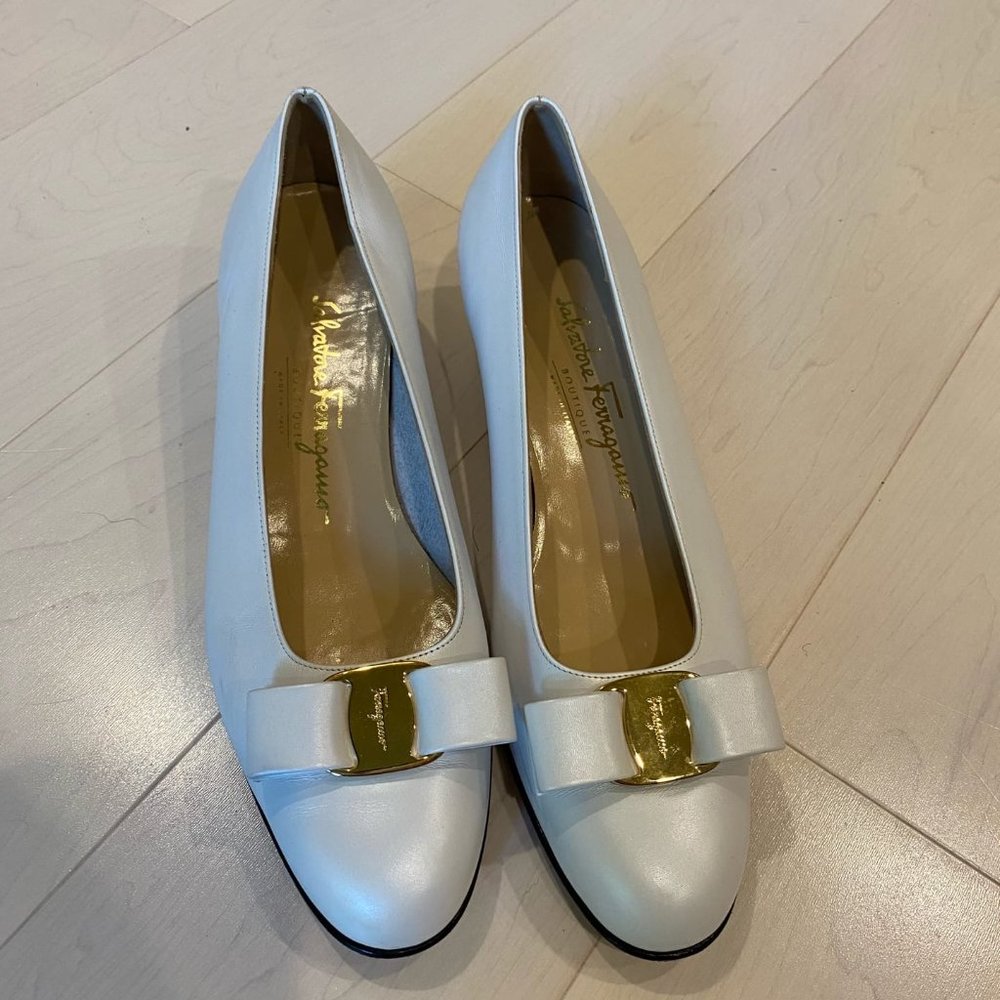 Salvatore Ferragamo women's shoes 8.5
